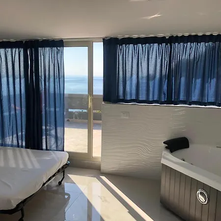 Taormina Loview Lägenhet